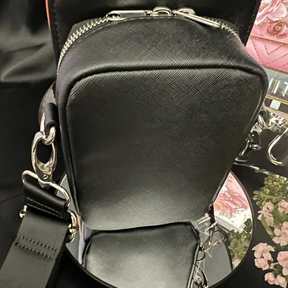 Disney Mickey Mouse Crossbody or Shoulder Handbag & Drinking Cup With Straw NWT - Picture 6 of 8